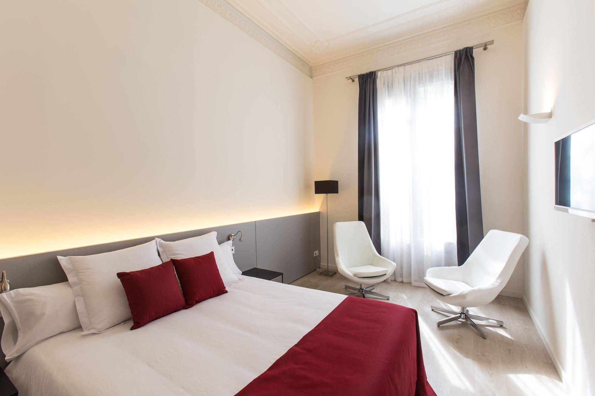 Izaila Plaza Catalunya Hotel Barcelona Bagian luar foto
