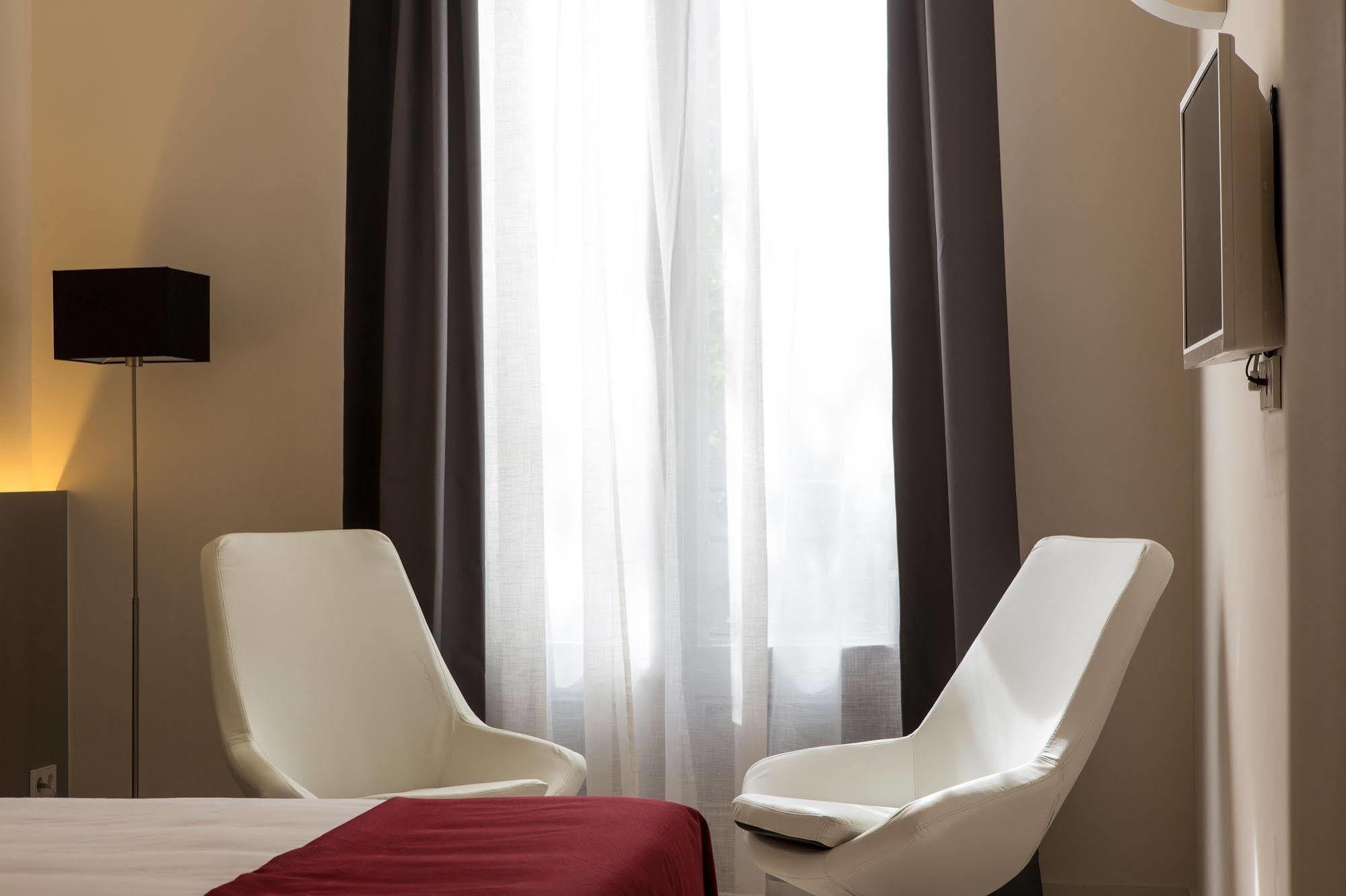 Izaila Plaza Catalunya Hotel Barcelona Bagian luar foto