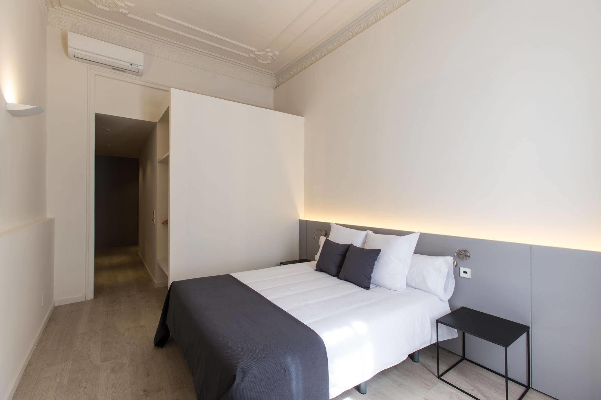 Izaila Plaza Catalunya Hotel Barcelona Bagian luar foto