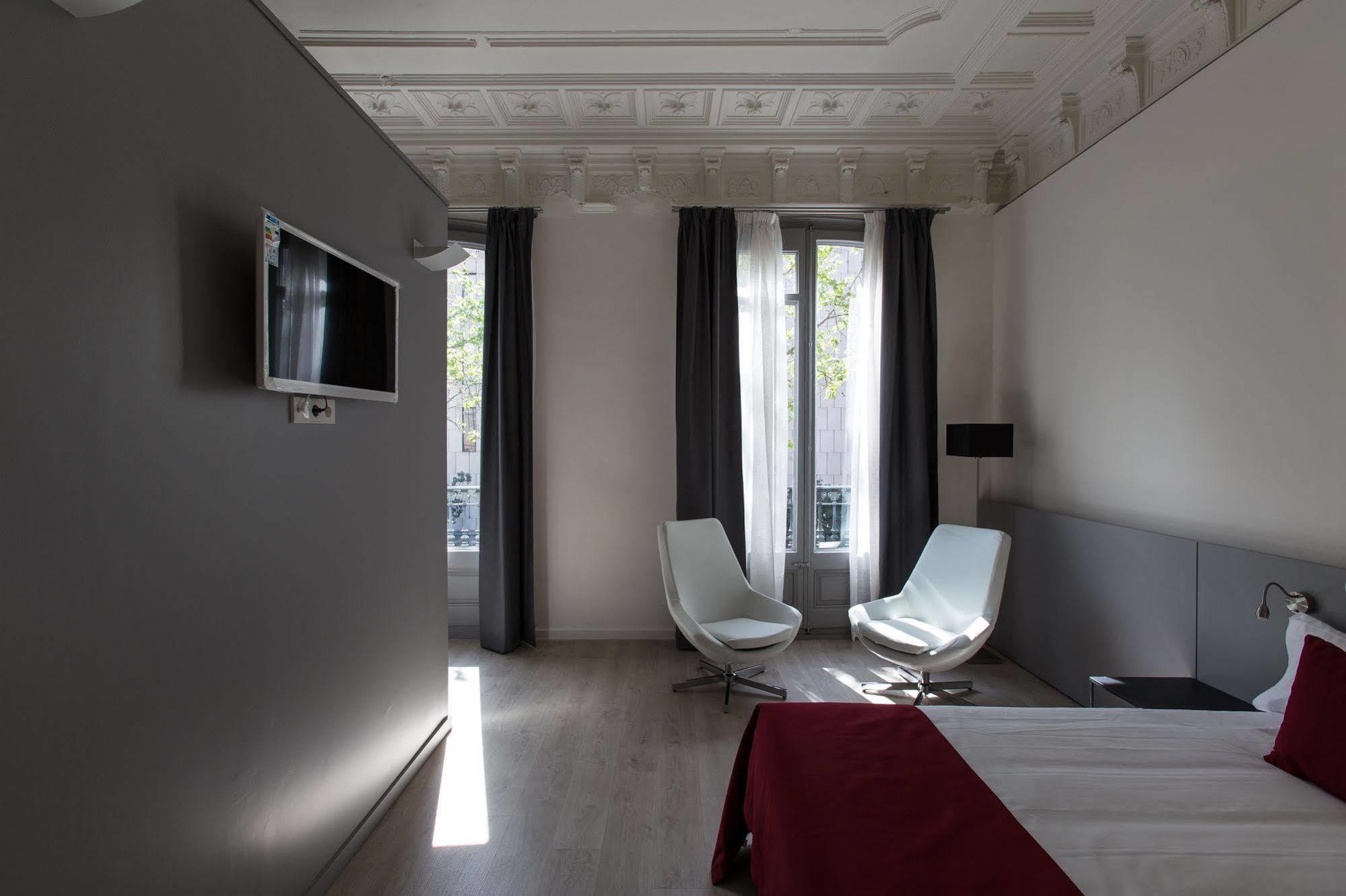 Izaila Plaza Catalunya Hotel Barcelona Bagian luar foto