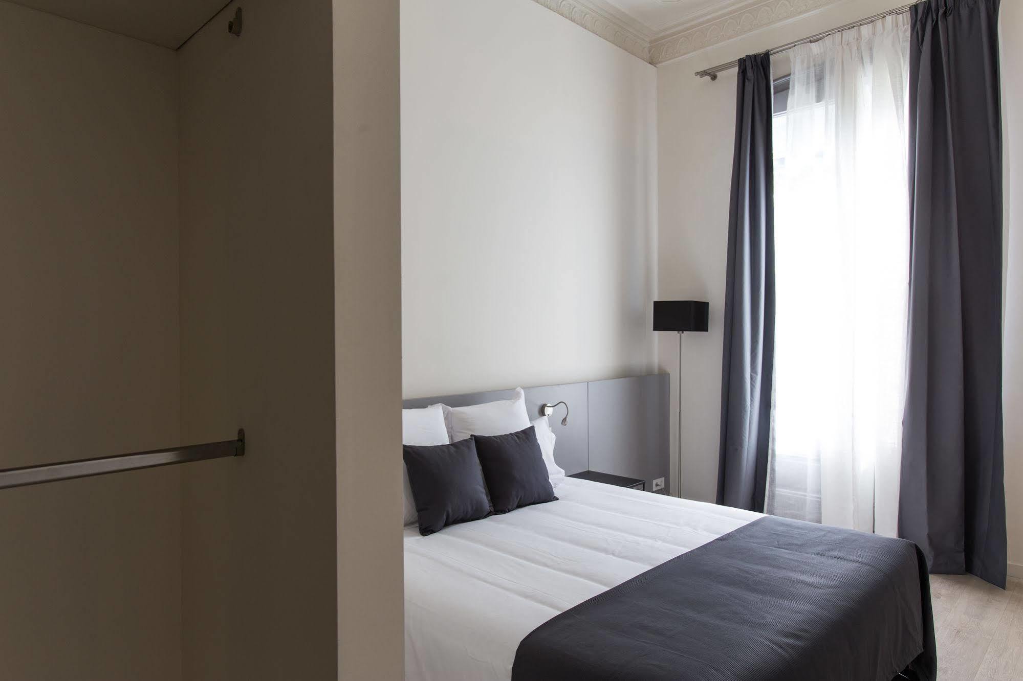 Izaila Plaza Catalunya Hotel Barcelona Bagian luar foto